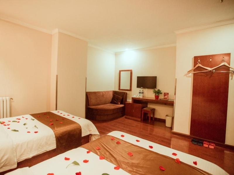 Greentree Inn Hebei Zhangjiakou Zhangbei Caoyuantian Rd Zhangku Avenue Express Hotel Eksteriør billede
